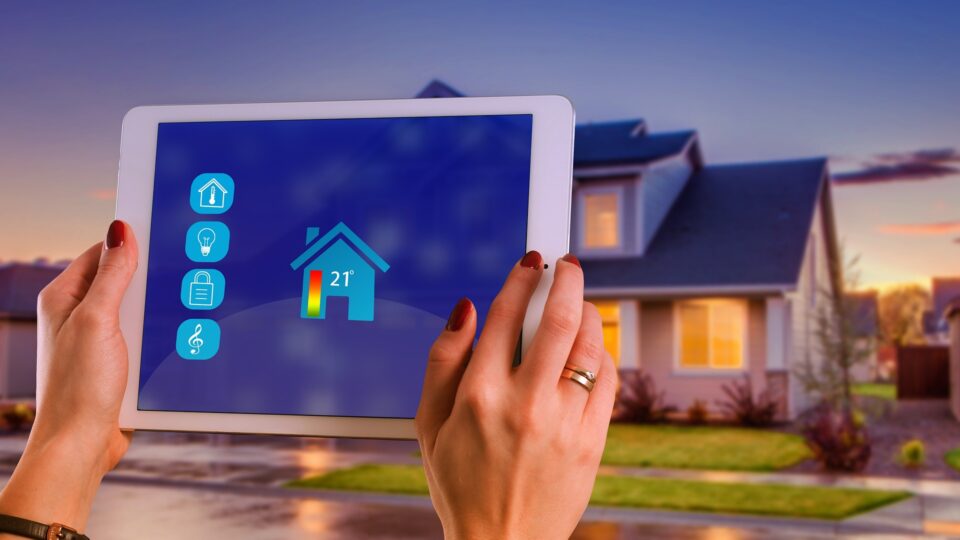 Smart Homes: Wie intelligente Technologien unser Zuhause revolutionieren