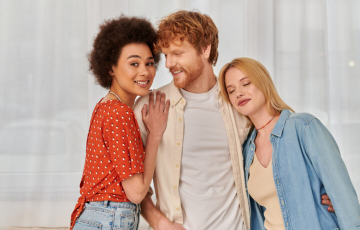 Konsensuelle Nicht-Monogamie: Wie offene Kommunikation Beziehungen bereichert